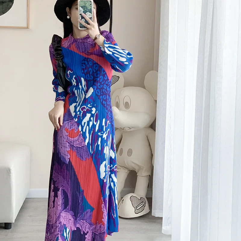 

Miyake Pleated Women's Large Size Dress Women 2022 Spring and Summer New Fashion Printing Meat-covering Bat Sleeve Long Dress