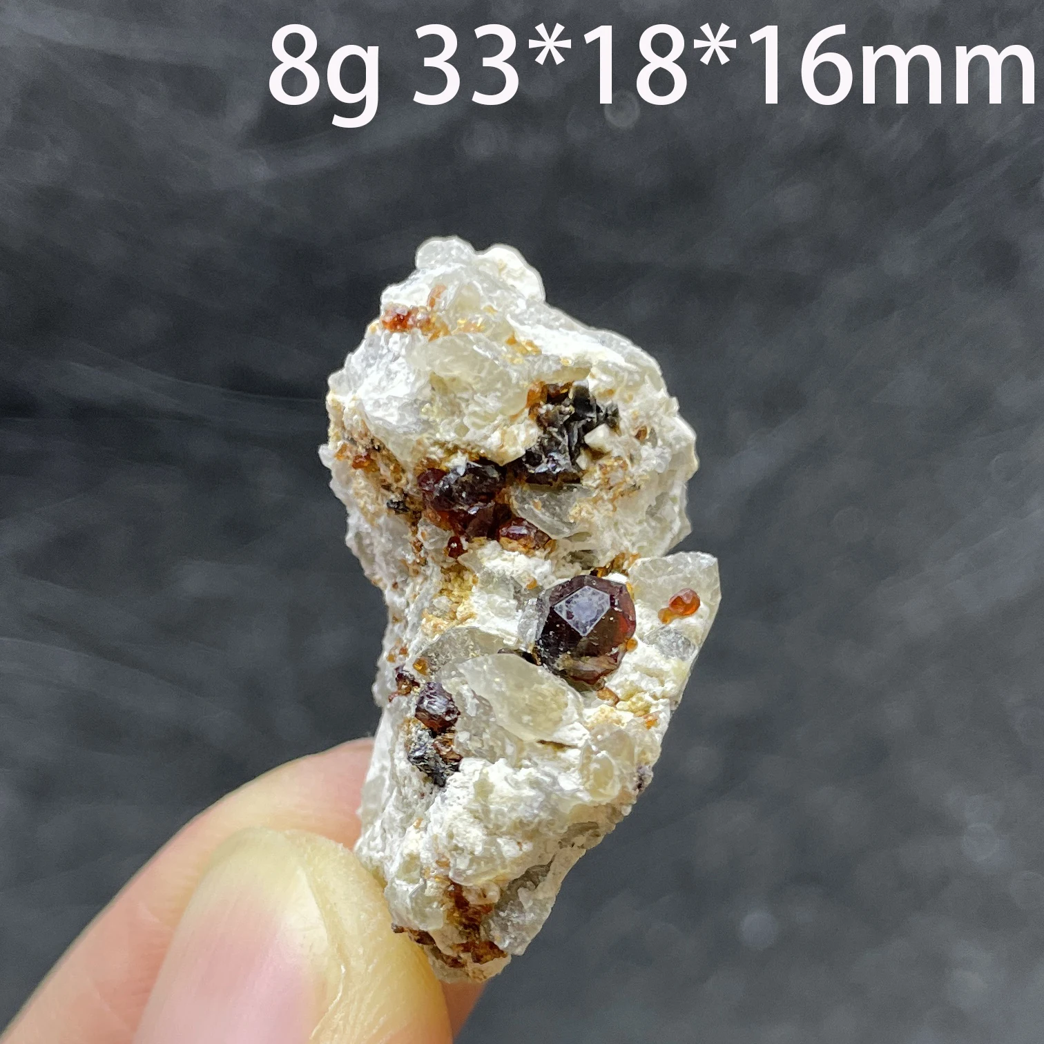 

Гранат кварцевый кластер