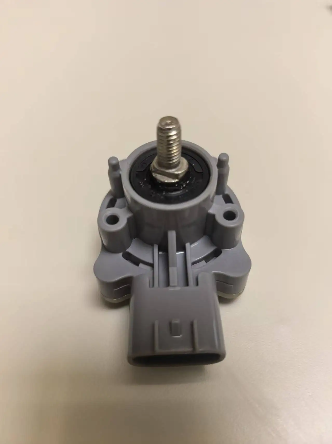 Фото Датчик высоты подвески задний правый 89407-60022 для Toyota 4Runner Lexus GX470 2003-2009 №1