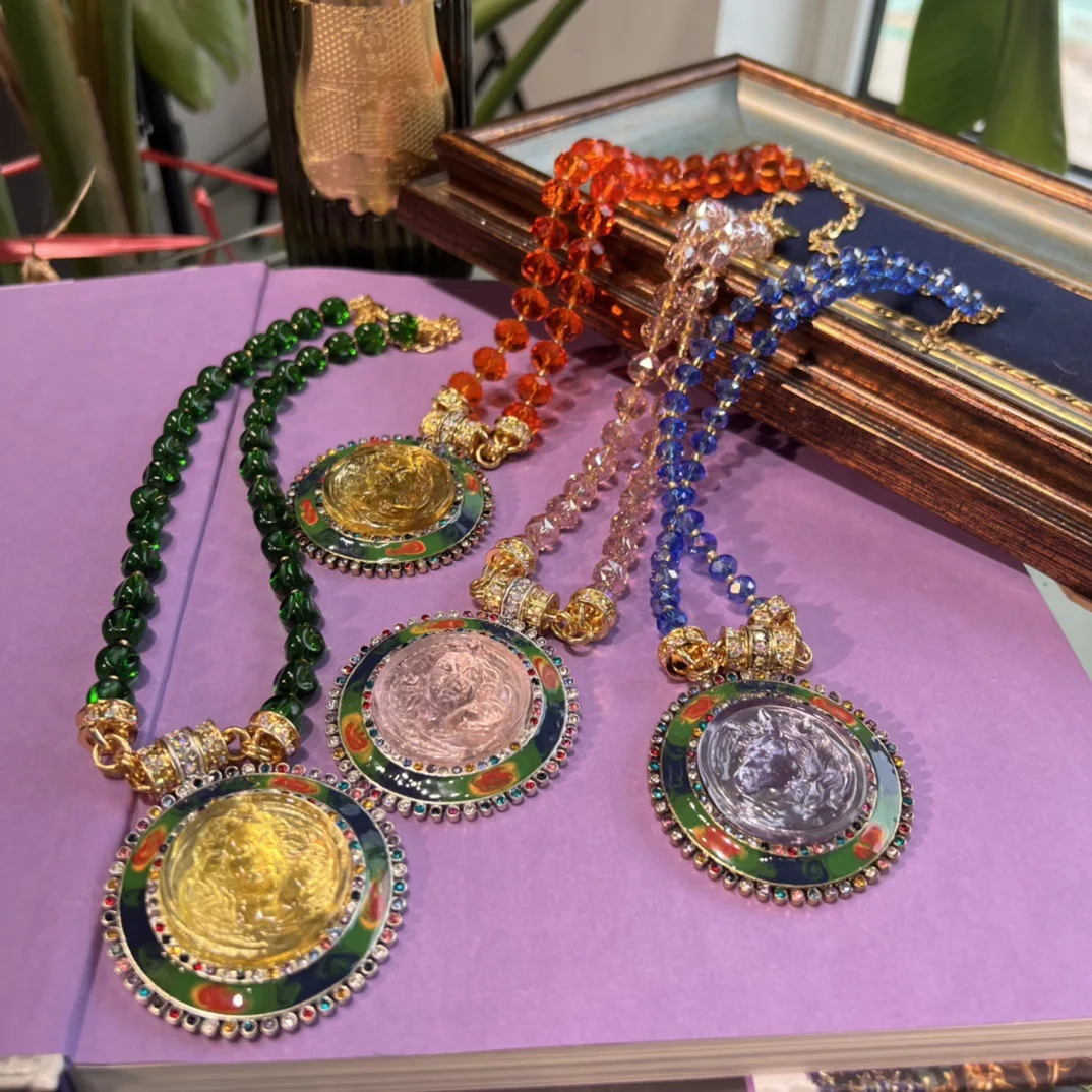 

Retro fashion cute gentle sleep Angel magnet pendant