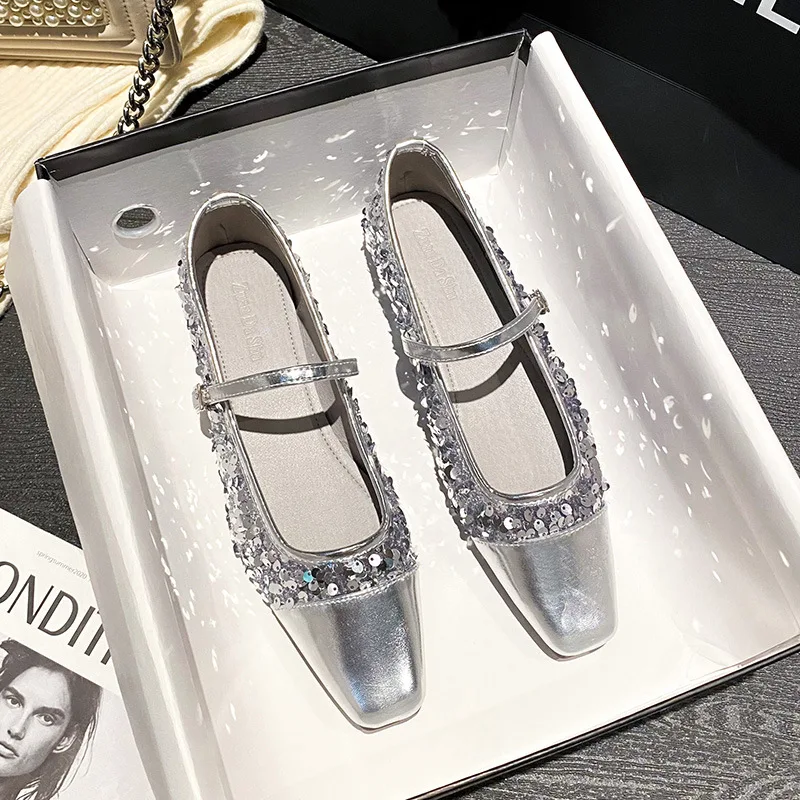 

Кроссовки женские резиновые с закрытым носком, повседневные универсальные туфли на плоской подошве, квадратный носок, модная обувь в стиле Мэри Джейн, большие размеры