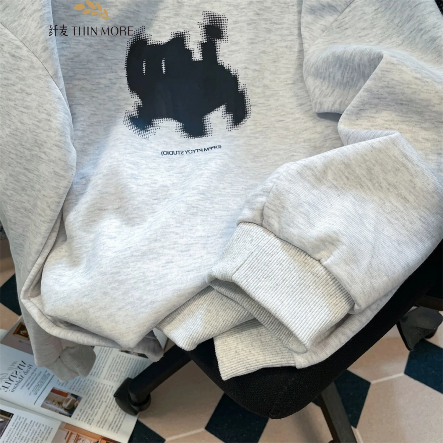 Рисунок 4 - Свитшот с длинным рукавом и молнией