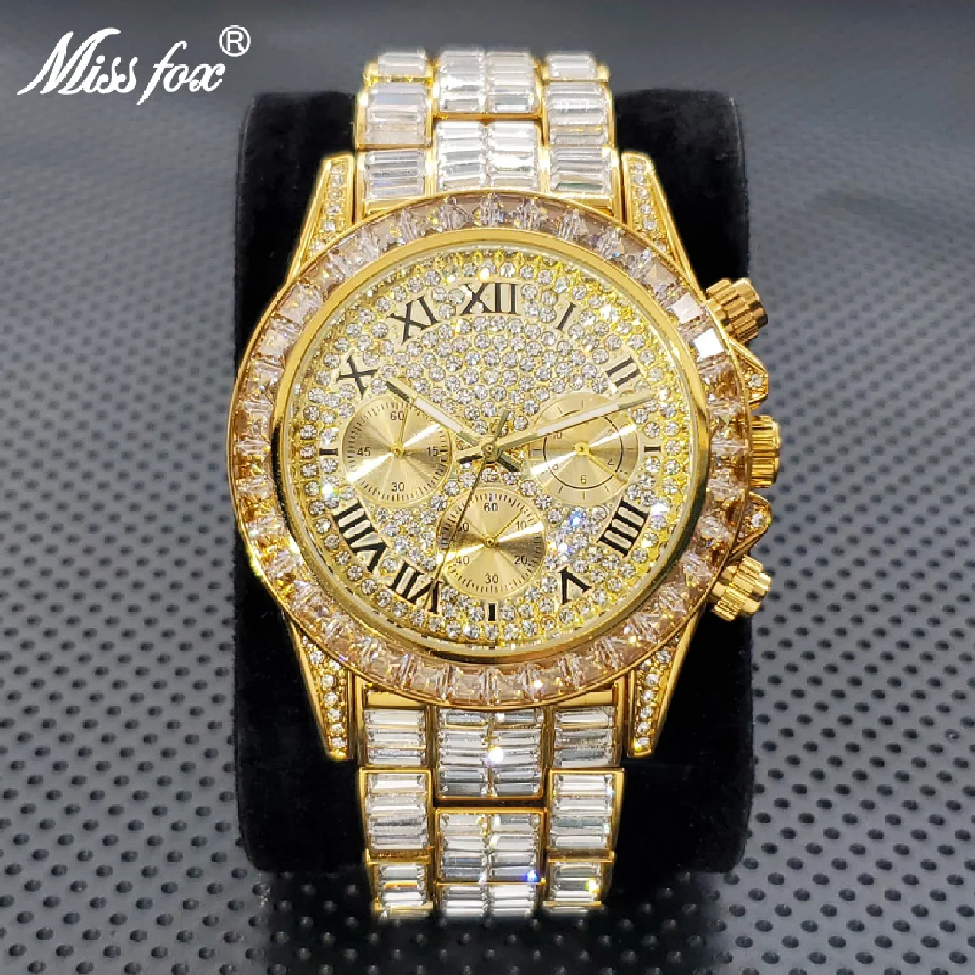 

Luxury18K Gold Watch For Men Hip Hop Rapper Style Bling Chronograph Quartz Timepiece Fashion Round Dial Square Diamond Clock Man