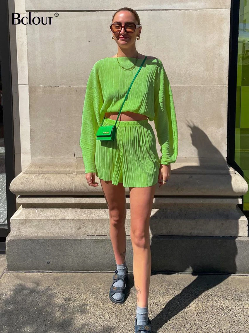 

Bclout повседневные зеленые плиссированные шорты женские 2022 пикантные укороченные топы с рукавами-фонариками эластичные шорты с широкими шта...