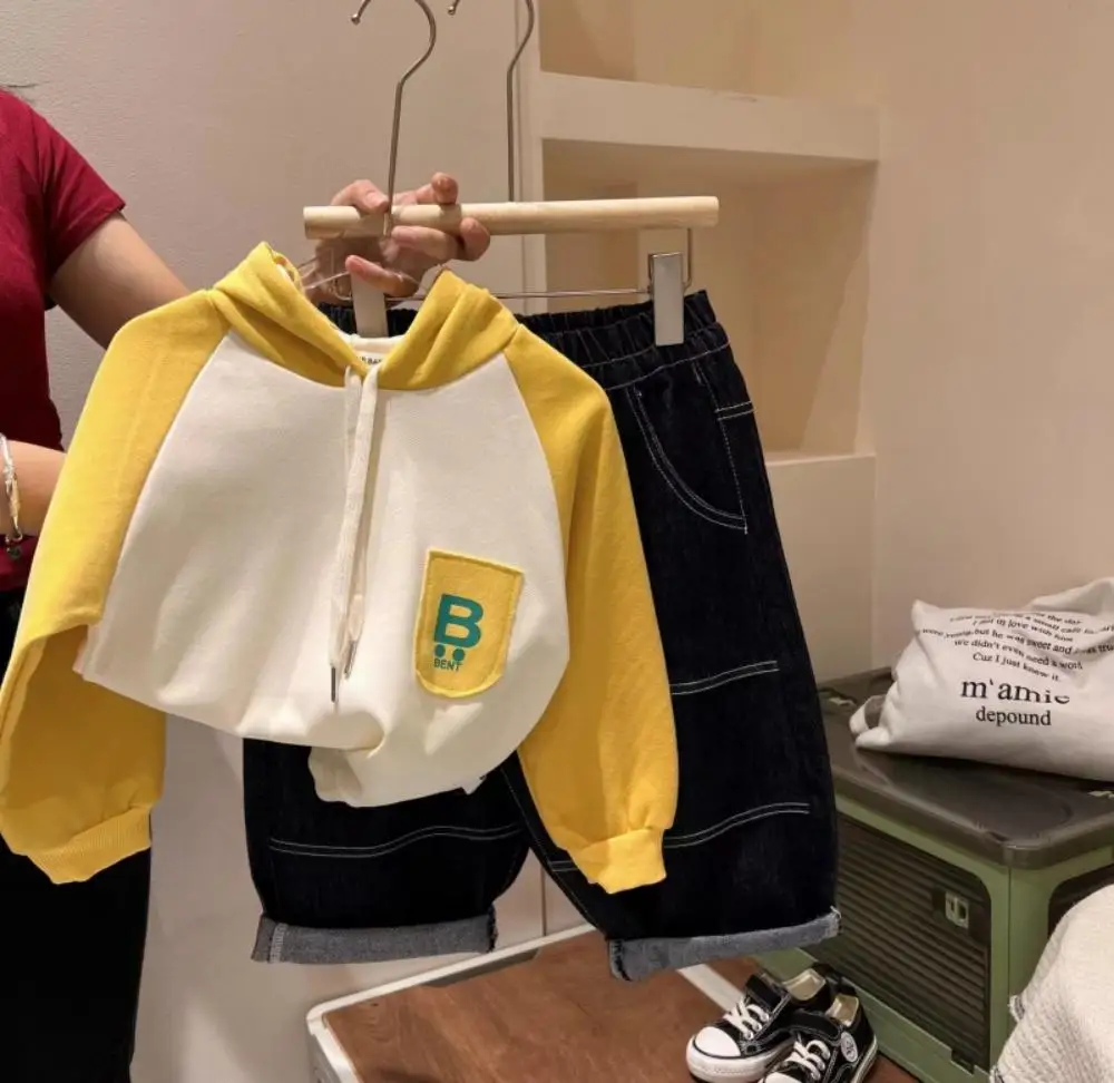 

Свитер для мальчиков и девочек, Новый Модный повседневный Детский свитер с капюшоном, Универсальный детский топ среднего размера с длинным рукавом