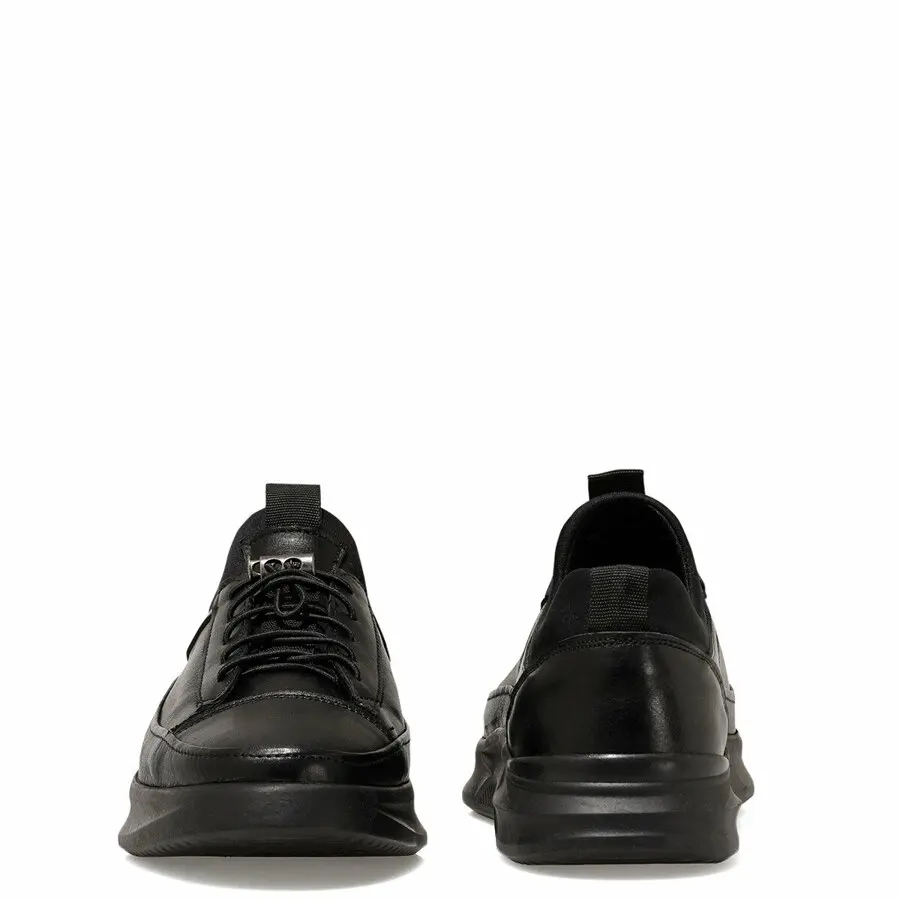 

Sneakers Men Pearl