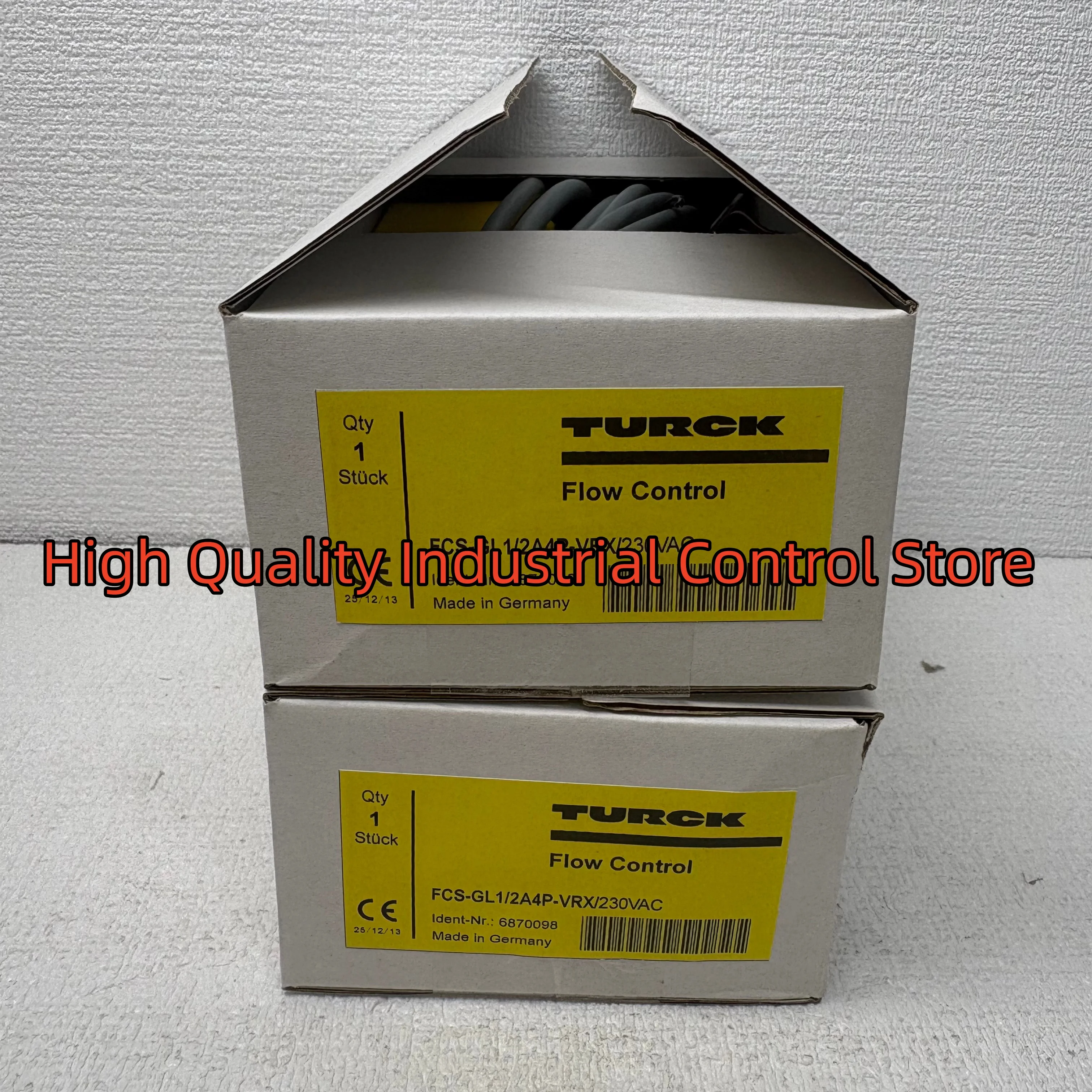Фото Новый датчик потока FCS-GL1/2A4P-VRX/230VAC в коробке №1
