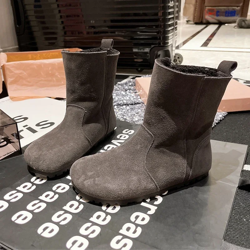 Женские зимние ботильоны на меху плоской подошве замшевые повседневные туфли