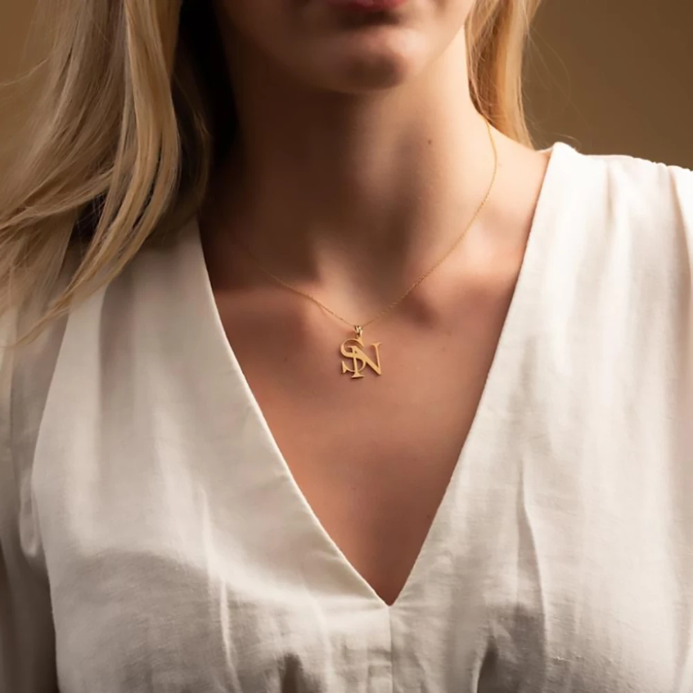 Custom Classic Alphabet Pendant Stainless Steel Necklace Girlfriend Couple Exquisite Gift