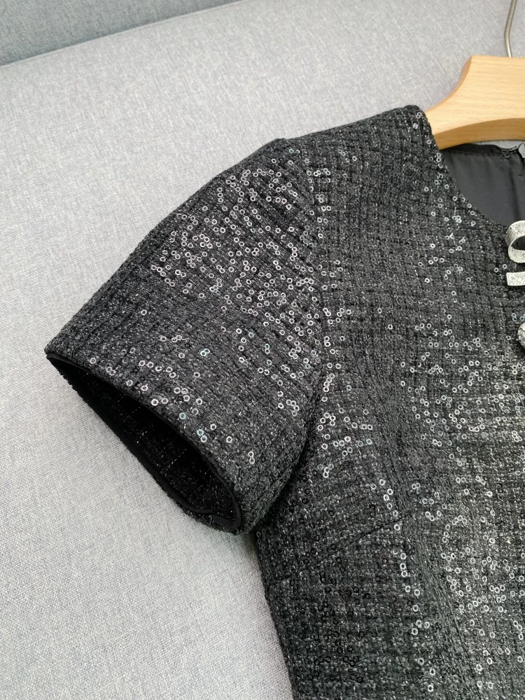 Женское твидовое короткое платье с пайетками украшение бантом приталенный крой