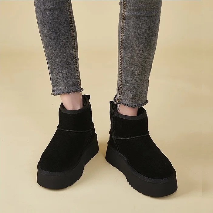 

Новинка 2022, Лидер продаж, женские теплые зимние ботильоны HQF UG из коровьей замши с плюшевой подкладкой, Черные Водонепроницаемые ботинки на ...