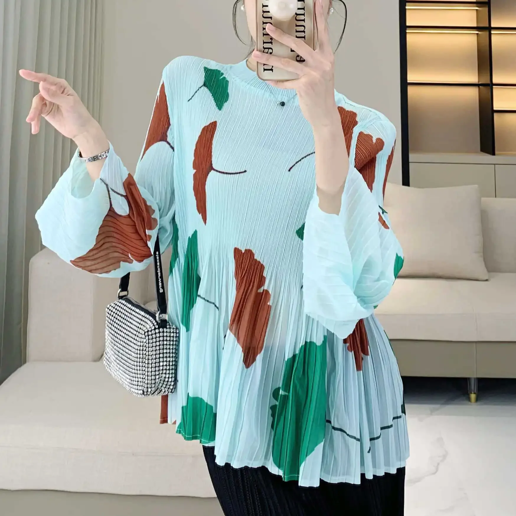 Плиссированная Футболка с принтом плиссированная рукавами-фонариками и ручным