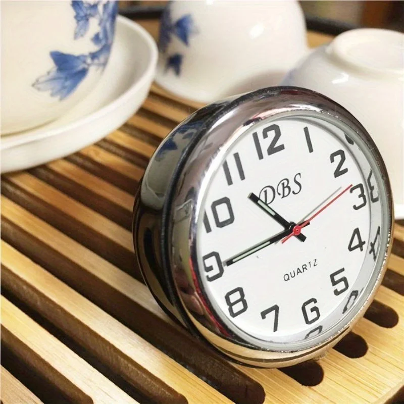 

Кварцевые настольные часы