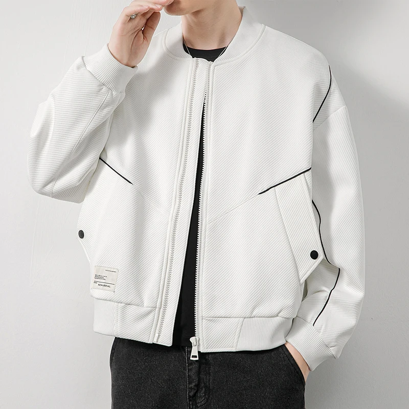 Рисунок 4 - Мужская бейсбольная куртка с воротником-стойкой