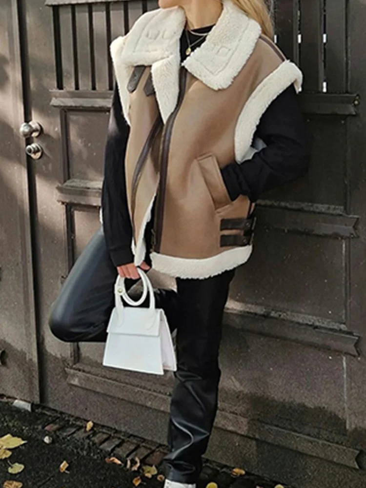 Жилет женский меховой из искусственной овчины