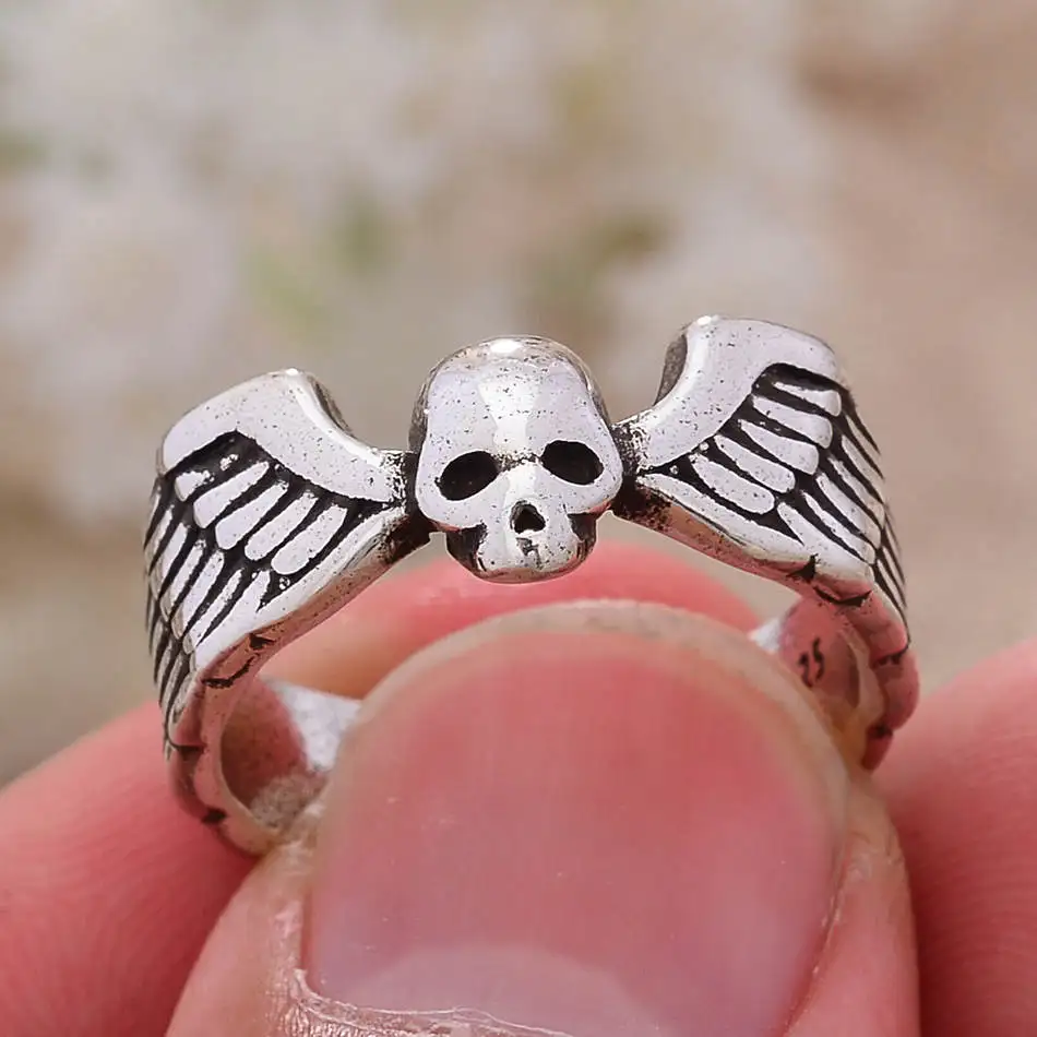 Мужское кольцо с крыльями черепа посеребренное вечерние ЦО 30% пробы подарок на