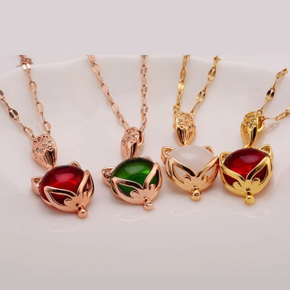

High level small fragrance Ruby fox pendant women's necklace Versatile titanium steel colorfast jewelry collarbone chain