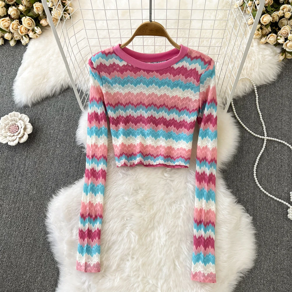 

Осенне-зимняя милая и острая стильная повседневная облегающая короткая куртка с длинным рукавом, круглым вырезом, радужными полосками, выс...