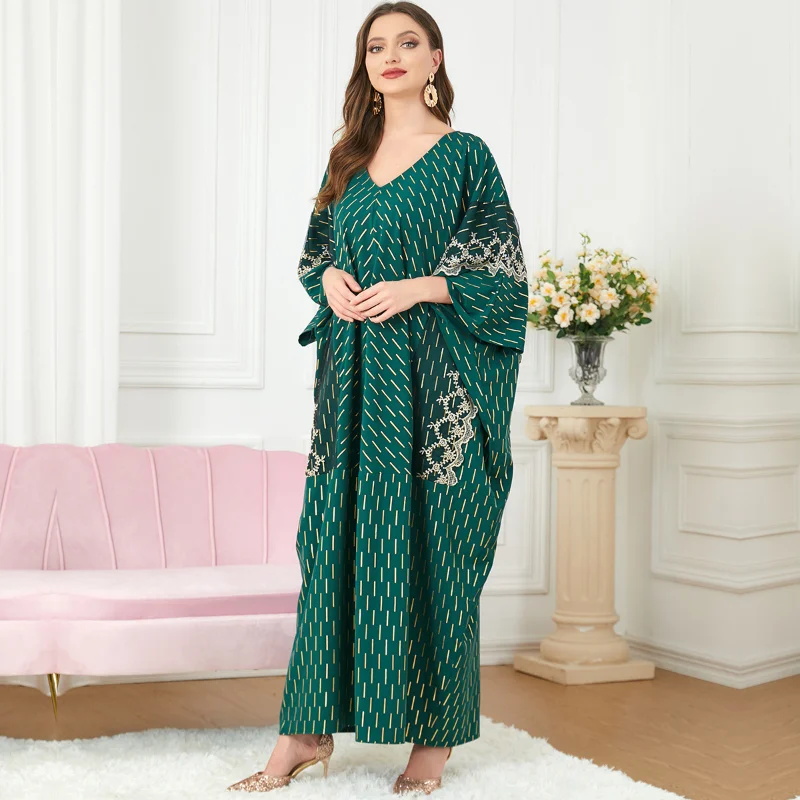 Clothes for Muslim Women 2023 Summer Muslim Women Fashion Long Sleeve V-neck Green Polyester Printing Long Abaya Muslim Dress