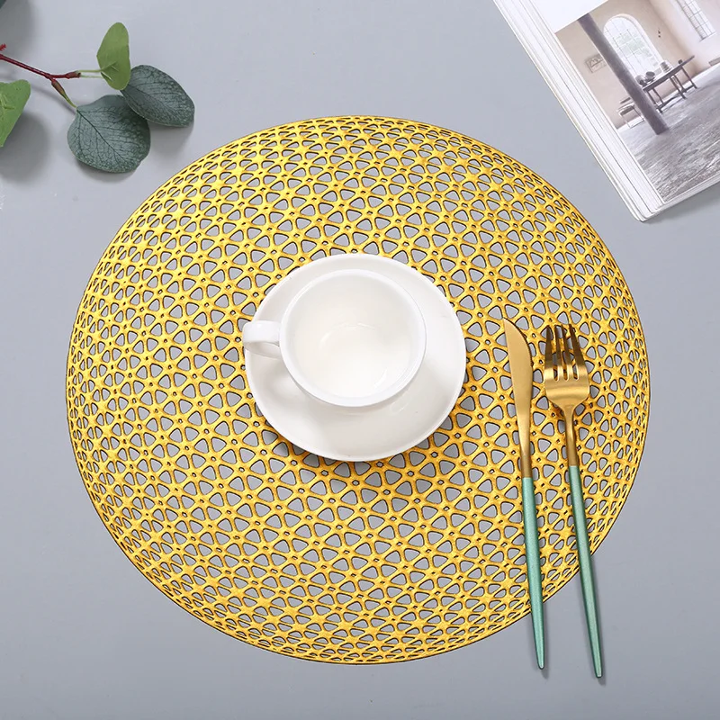 

PVC Hot Stamping Hollow Mesh Table Mat Non-slip Coffee Coaster Kitchen Accessories Eurocup Three-dimensional Ball Placemat
