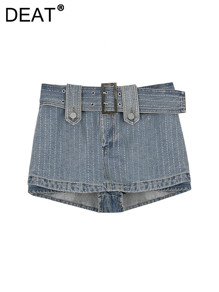 

DEAT Women Denim Skirt High Waist Light Blue Hot Fix Rhinestone Belt Diamond Stripes Mini Skirts 2023 Autumn New Fashion 29L3271