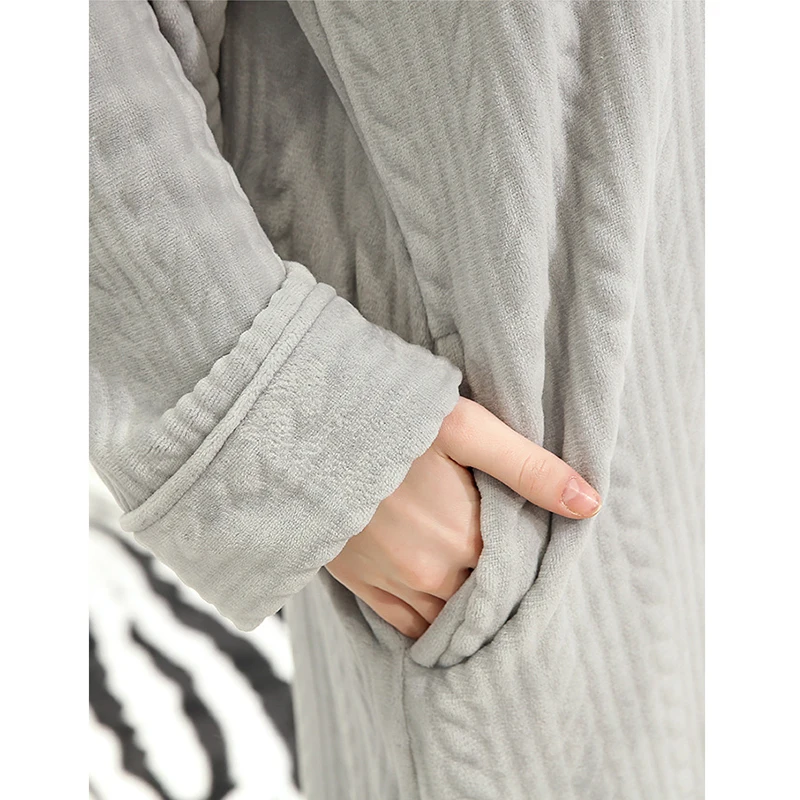 Flannel Women's Bathrobe Zipper Hooded Warm Soft Ladies Thick Dressing Gown Pocketslong Sleeve Home Clothes For Female Winter