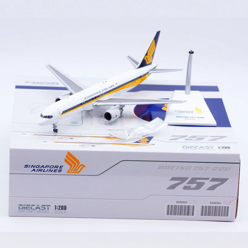 Коллекционная модель самолета из сплава XX20224 модели 1:200 Singapore Airlines 9V-SGN