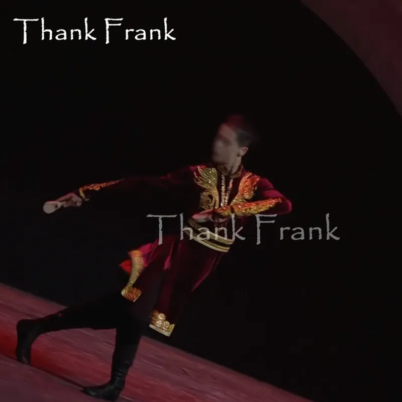 Балетный костюм для мальчиков мужской бархатный с длинным рукавом золотой