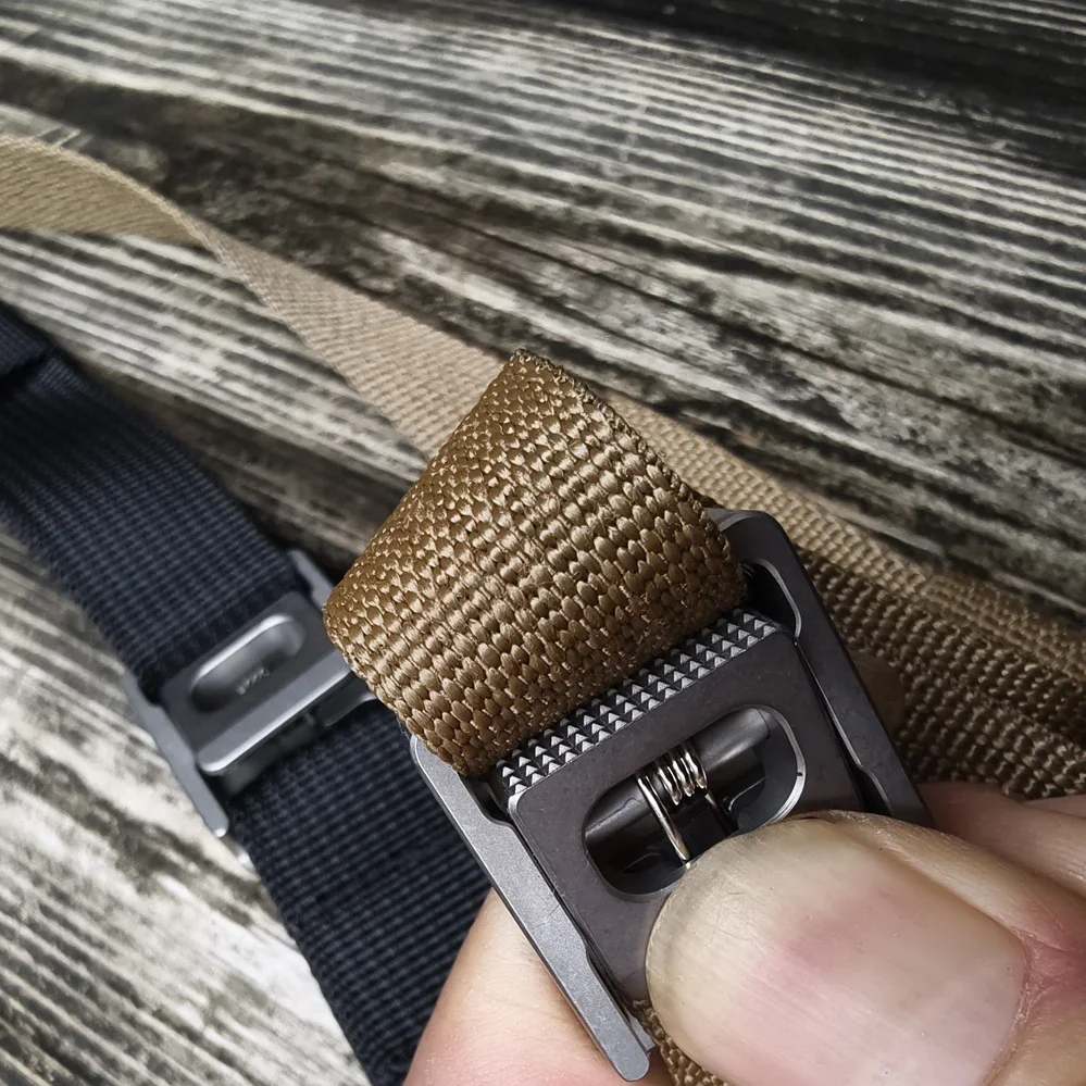 EDC Титановый сплав/Алюминиевый сплав мужской ремень с кнопкой