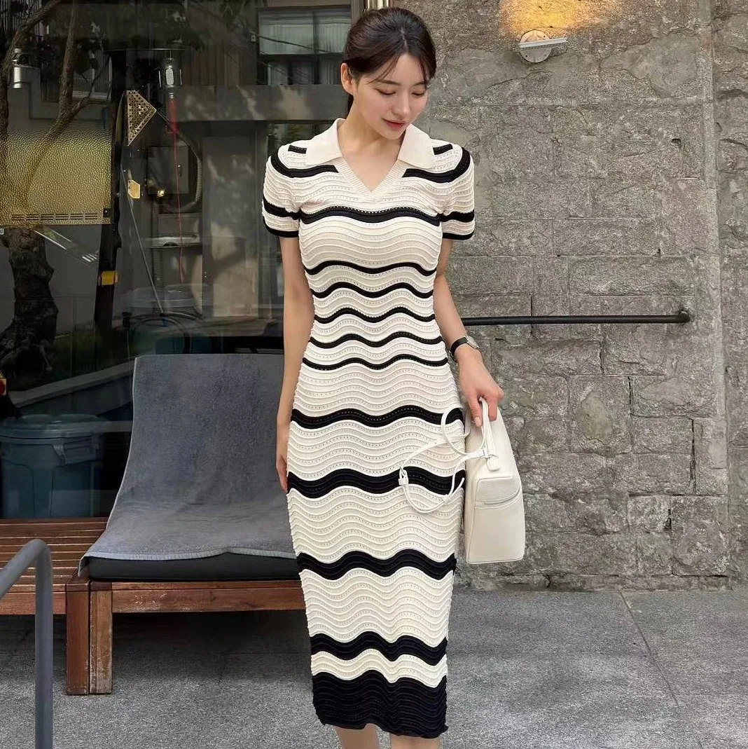 

Knitted Dress Women Stripe Knit Maxi Dresses Fashion Elegant Party Sexy V Neck Wave Line Long Lady Slim Bodycon Dress Vestidos