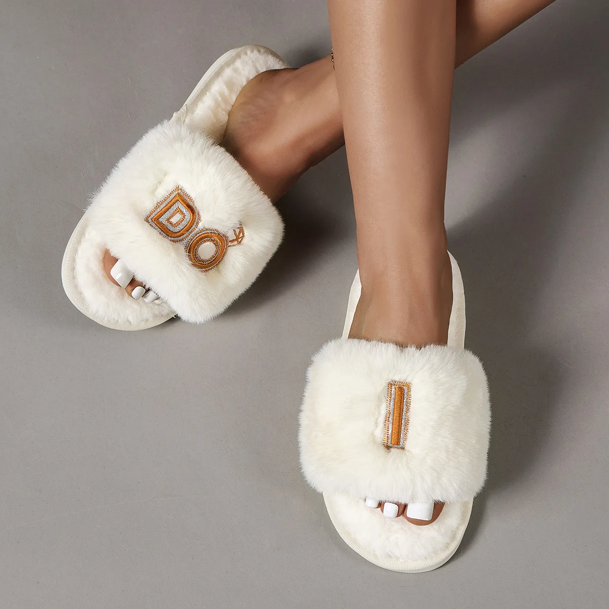 

Winter Female Warm Slippers 2022 Candy Color Indoor Outdoor Wear Thick Leisure Fashion Cross Cotton Furry Women Home Slippers