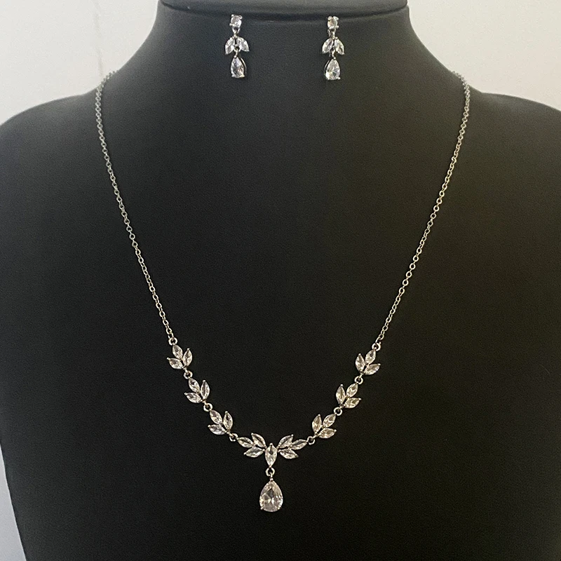 

Uilz Exquisite Leaf Dangle Earring Jewelry Set for Women Wedding Party Accessories Zircon Drop Earrings Necklace Sets Bride Gift