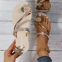 2022 womens summer slippers new pineapple clip on flat light outer wear herringbone sandals beach shoes