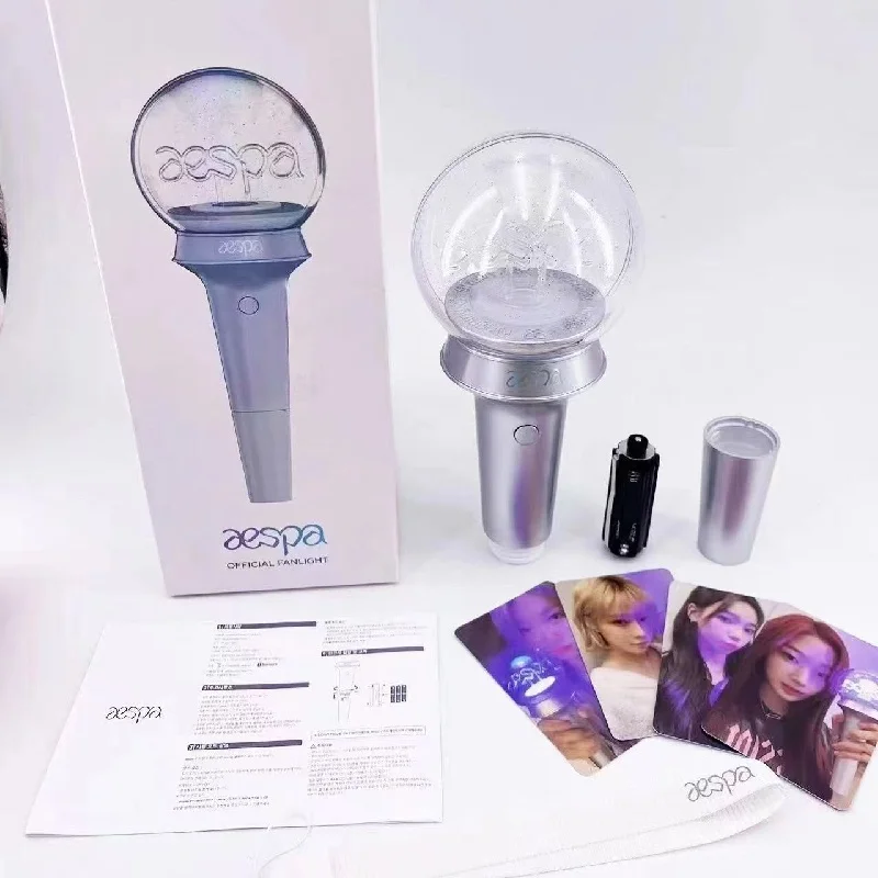 Фото Лайтстик AESPA с Bluetooth, концертная ручная лампа, фонарик, флуоресцентный подарок для фанатов и коллекционеров (Карина, Жизель, Винтер, Ниннин). №4
