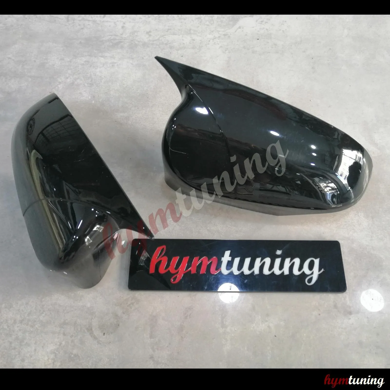 Зеркальный чехол в стиле летучей мыши для Toyota Corolla глянцевый черный черное