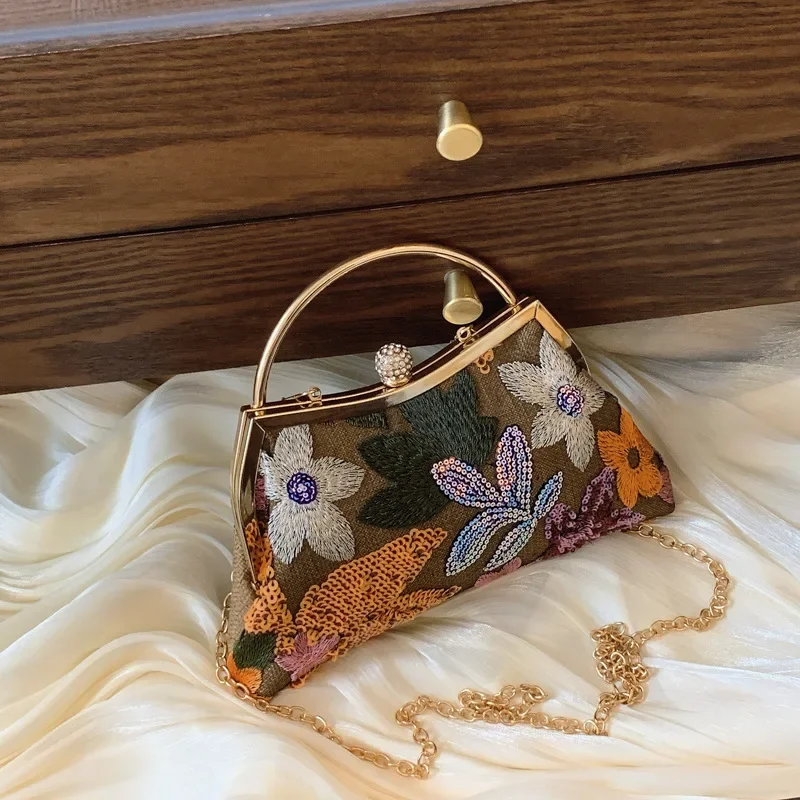 Женская сумка в китайском стиле с вышивкой и цветами косая ручная для ужина