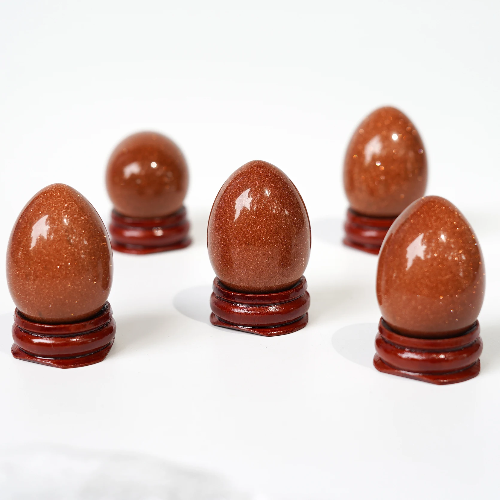 Яйца из песчаника с деревянной подставкой 40*30 мм