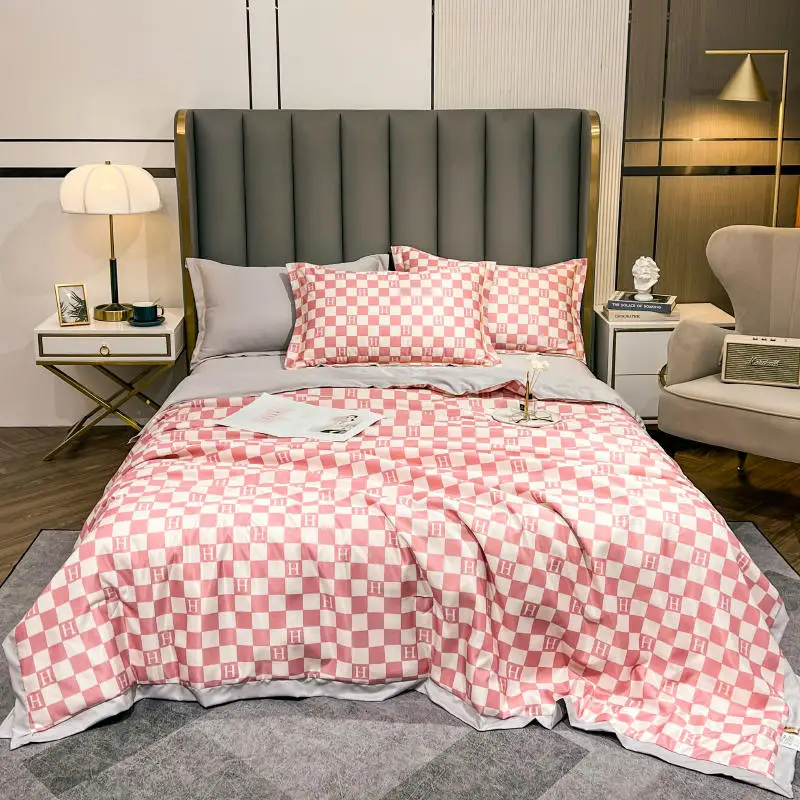 

Geometric Plaid Stripe Tencel Ice Silk Summer Quilt Adult Children Blanket Airable Cover Bedspread Soft Grid Duvets Comforter