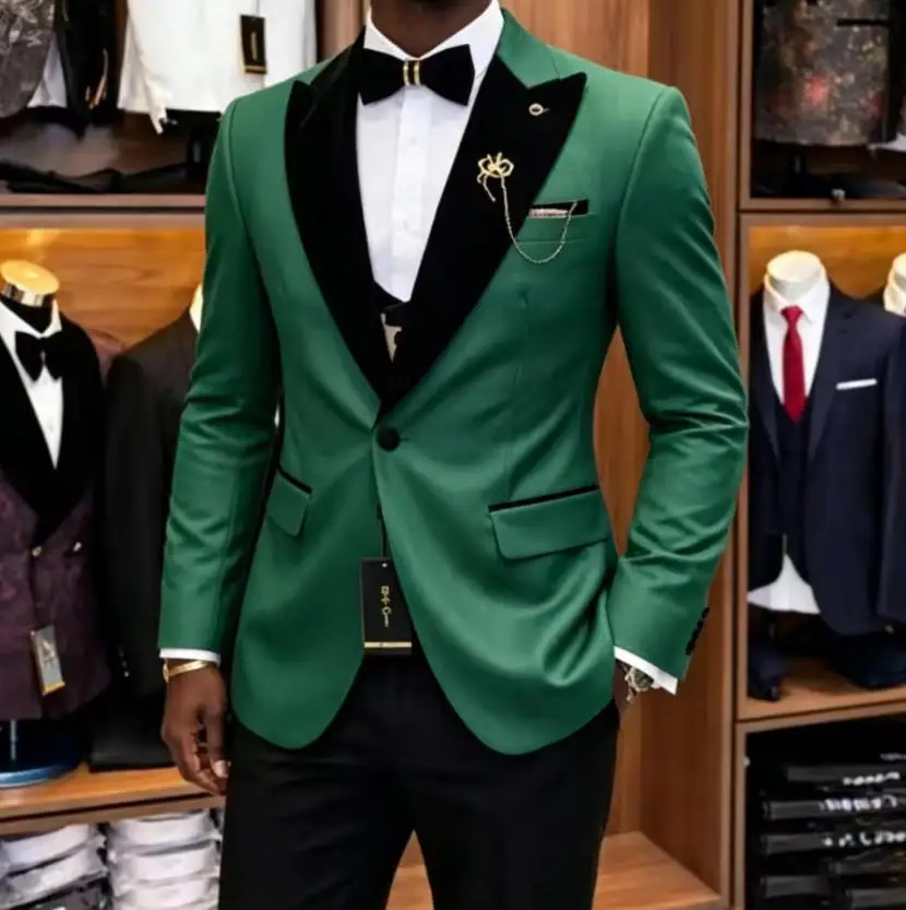 Мужской костюм Slim Fit класса люкс, 3 предмета: пиджак с черными лацканами, брюки, жилет.  Свадебный смокинг на заказ для жениха.  Одежда для мужчин. (art.: 3920dc672d765) - 3920dc672d765