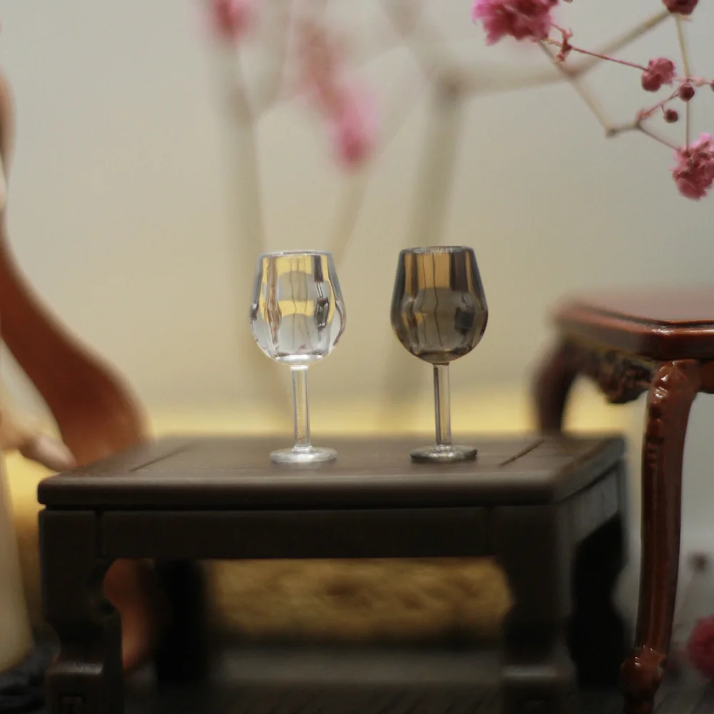 

4Pcs Transparent Wine Glass Resin Dollhouse Miniature Wine Glass Mini Goblet Cup Toy for Decoration Doll House Accessories