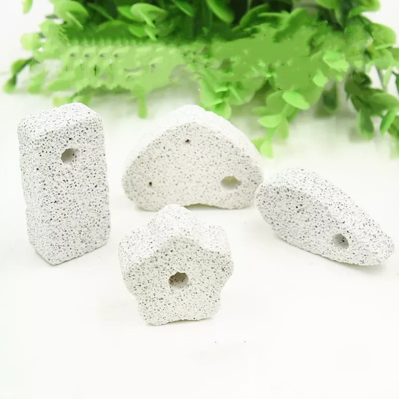 

2022NEW 1PC Novel Guinea Pig Hamster Rabbit Squirrel Teeth Grinding Mineral Molar Stone Chew Toys for Chinchilla Rabbit Cage Acc