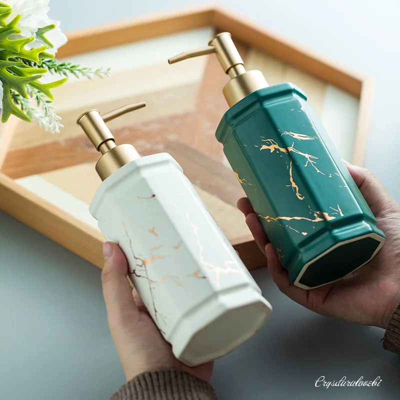 

Мраморная текстура, смола, ванная комната, дезинфицирующее средство для рук, бутылка для мыла, диспенсер для домашнего хранения, поднос, наб...