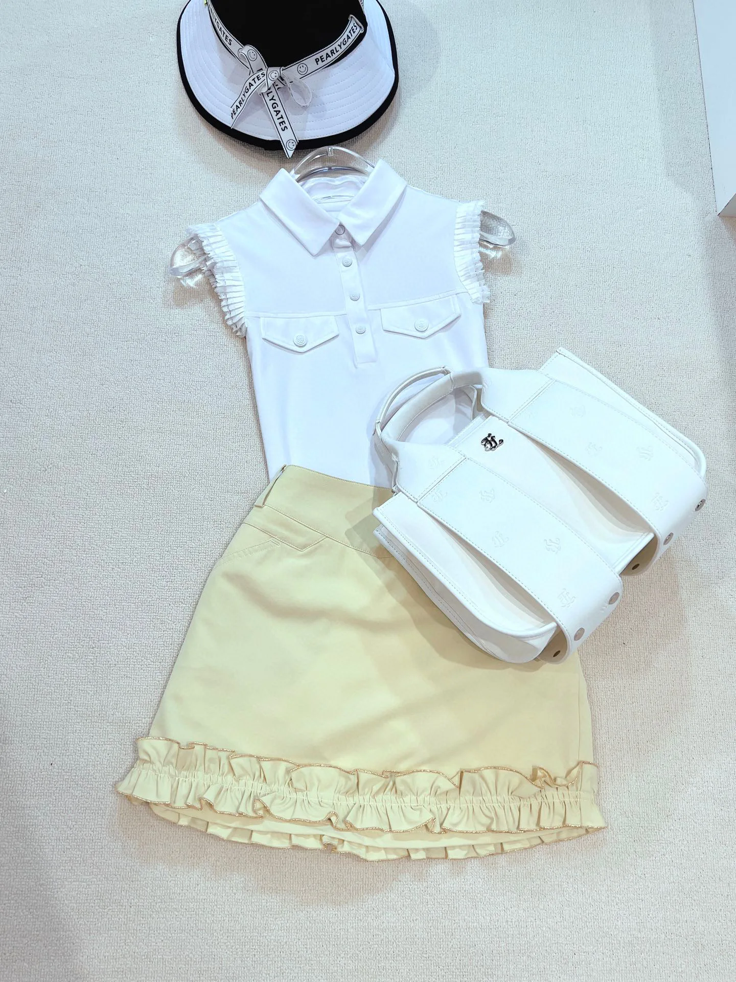 Summer new golf lady skirt golf bag buttock design gold thread lace design outdoor fashion sports leisure women