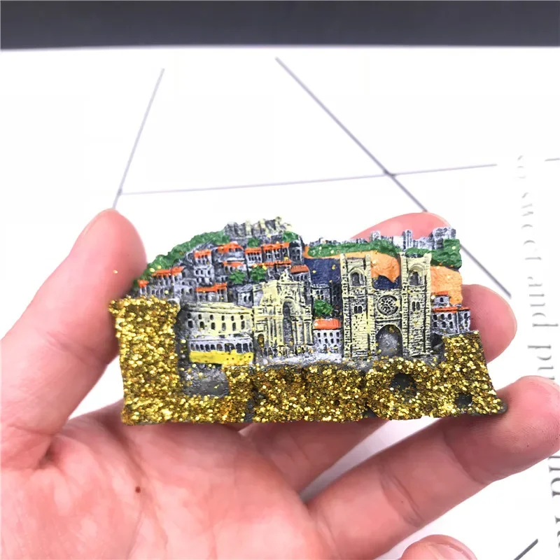 Магнитная церковная базилика испанской Барселоны храм испускающий день