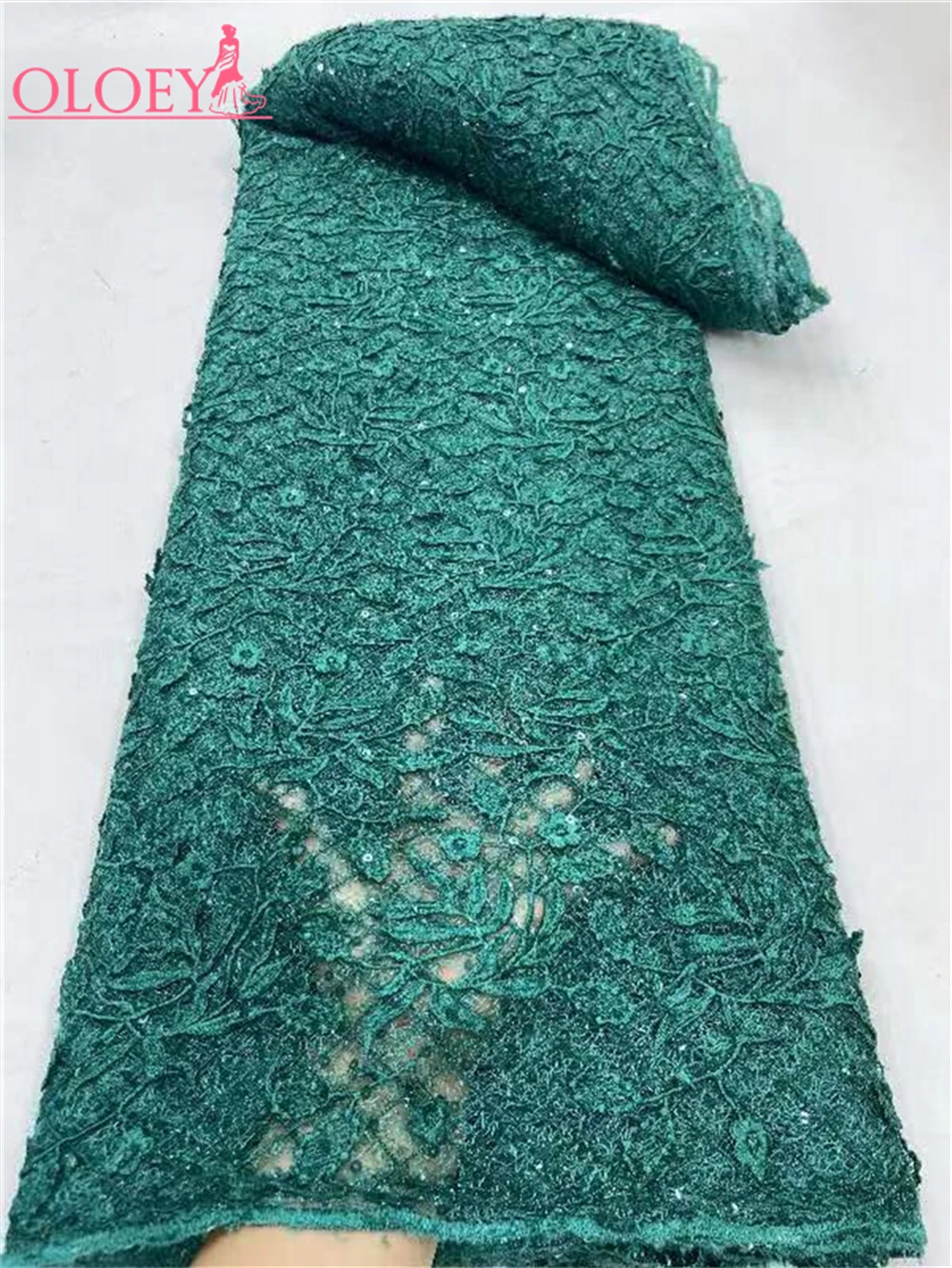 

2024 Fashion Elegant Embroidery Color Water-Soluble Cord Lace Fabric African Nigerian With Sequins Fabric For Wedding Dress