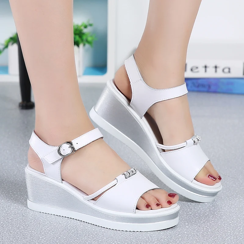 

Сандалии женские на платформе, удобные босоножки на танкетке, повседневные туфли с открытым носком, в Корейском стиле