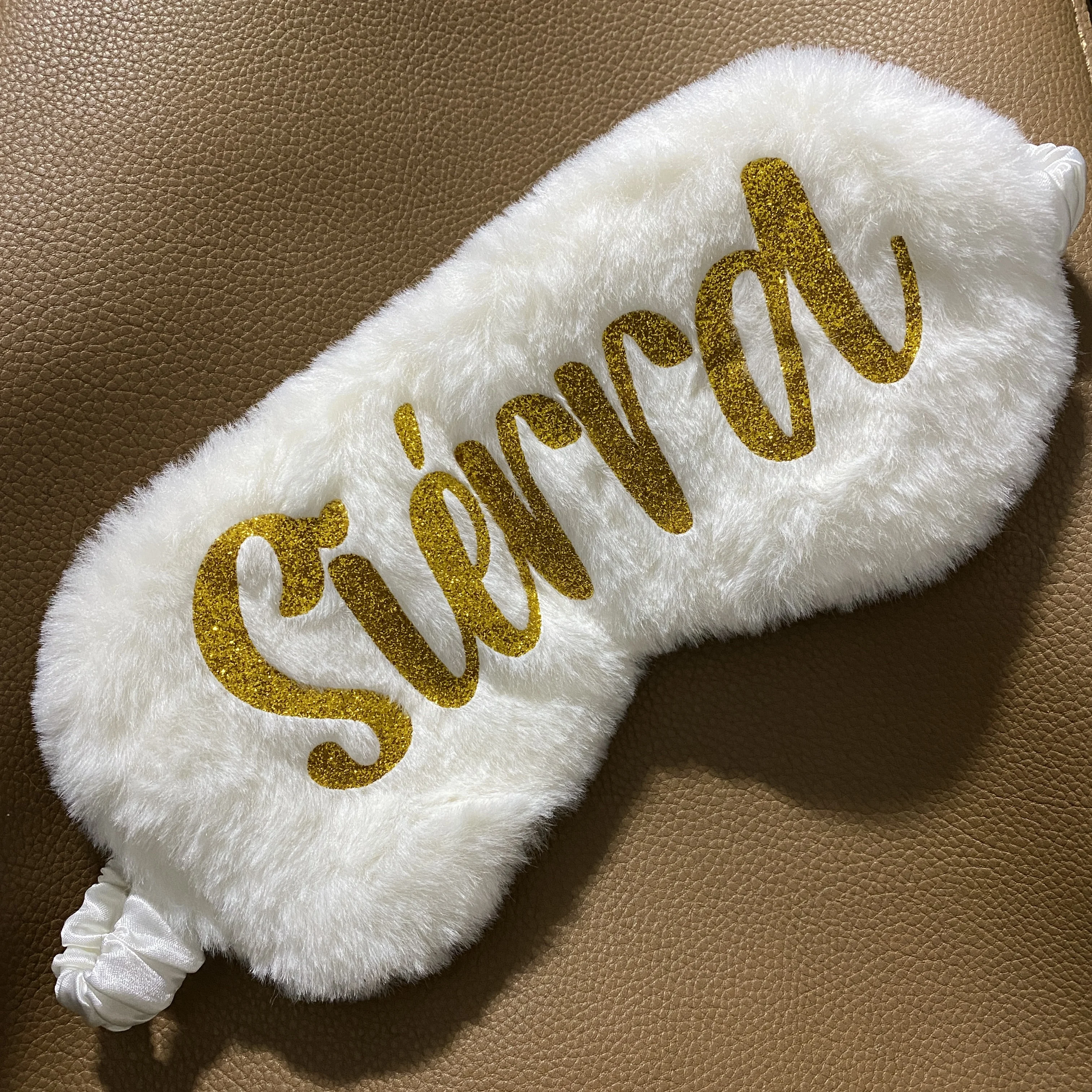 Индивидуальная маска для сна персонализированная из кроличьего меха плюшевая