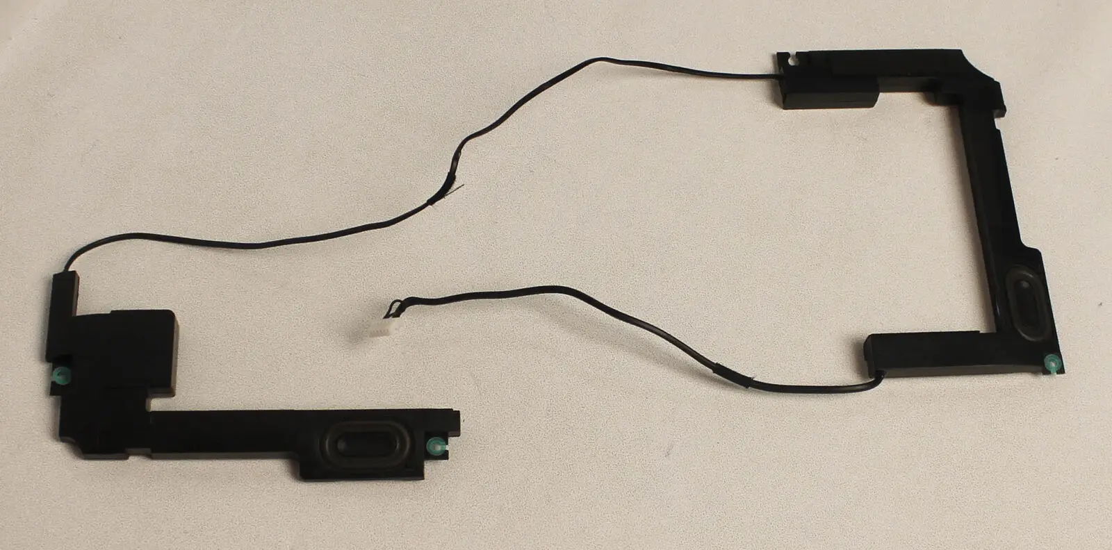 

Набор динамиков 09P0HV для Dell Inspiron 15 7590 9P0HV