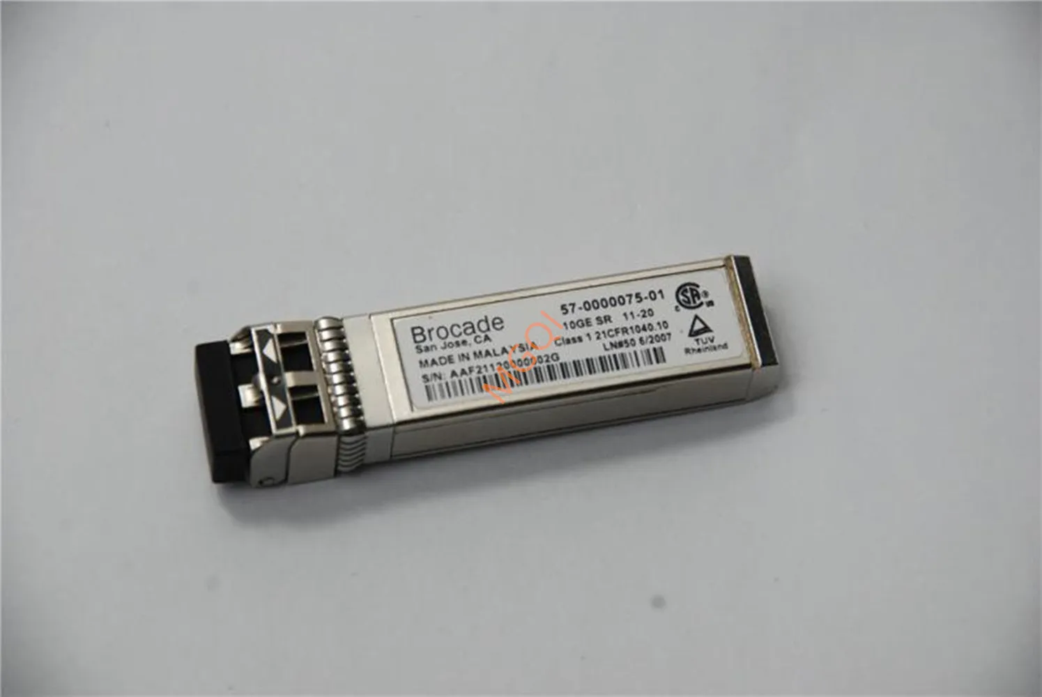 57-0000075-01/Brocade 850nm 300M 10G SR SFP/Network Adapter Switch Optical Fiber Module/Fiber Port Switches