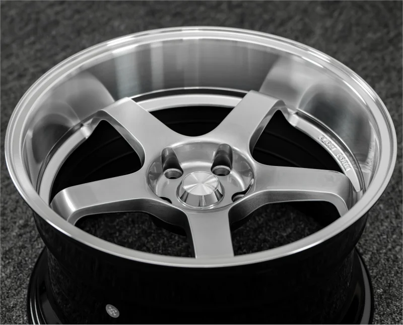 Фото Легкосплавные диски для легковых автомобилей 15x7, 16x7.5, 17x8.5, 17x9.5, 18x9.5, 18x10.5, 5x114.3 №2